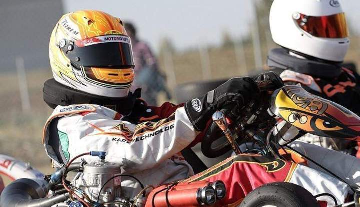Nous créons des souvenirs inoubliables avec nos parcours de karting extérieur.